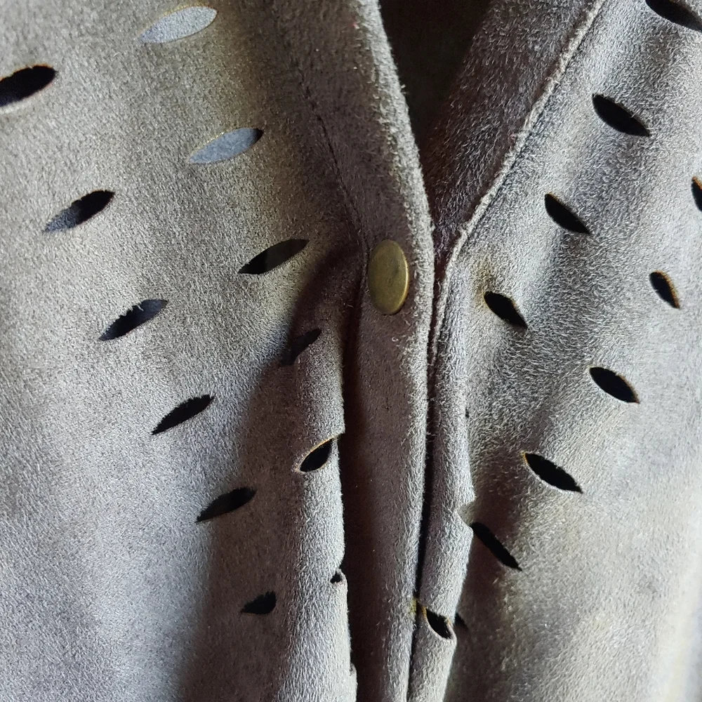 Soft Surroundings Faux Suede Laser Cut Poncho Kimono Shawl - One Size Boho Style - Picture 9 of 13